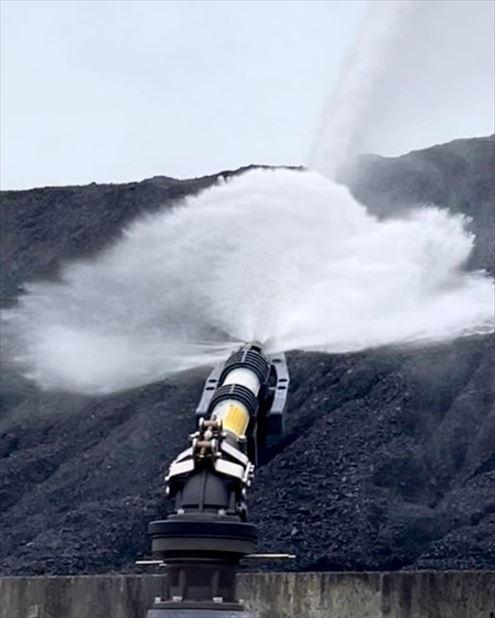 【粉塵防止散水】ストックヤードの粉塵防止散水